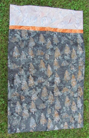 Hoffman Bali Batik Minnesota Charms Smoke Tree/ Ax Logging Pillowcase Kit 